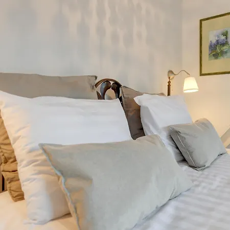The White Holiday home