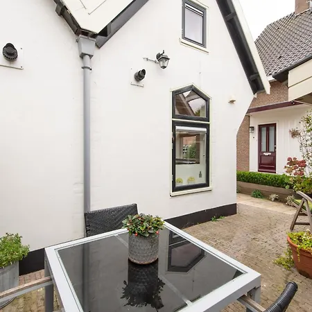 The White Holiday home